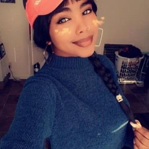 Meet your Posher, Lili